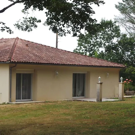 Semesterbostad De Lassalle Avec Piscine Privee Proche Barbotan Eauze Nogaro Dans Le Gers Marguestau